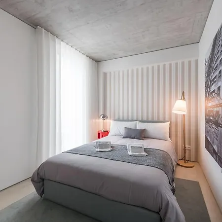 Cedofeita Lux Design דירה *